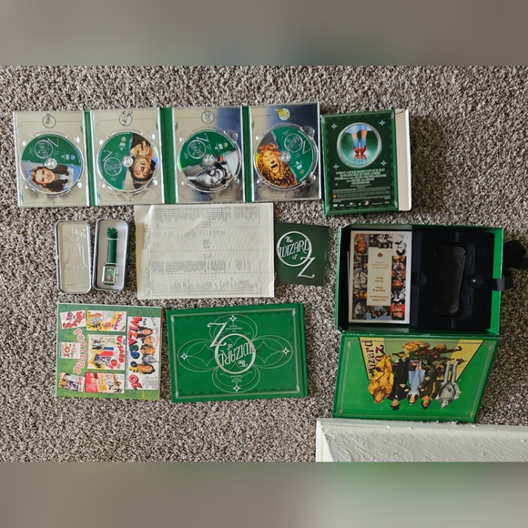 The Wizard of Oz 70th Anniversary Collector's Edition - Green - Picture 4 of 5